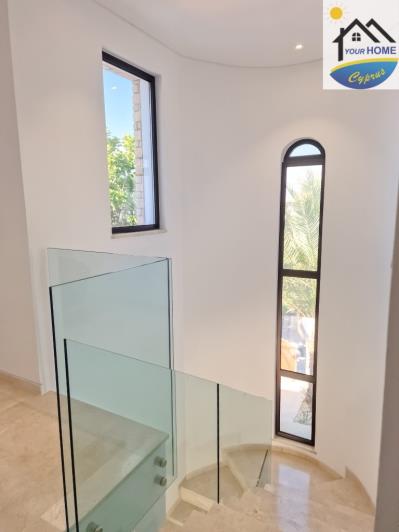 Image No.25-3 Bed Villa / Detached for sale