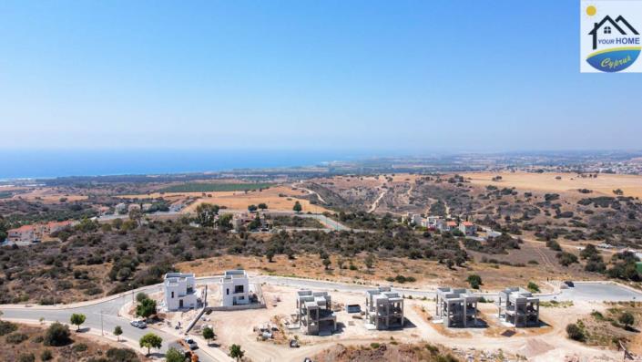 Image No.27-2 Bed Villa / Detached for sale