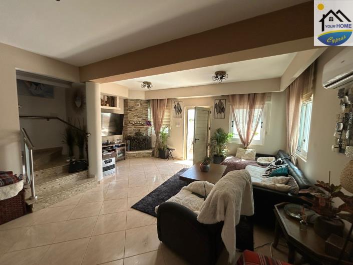 Image No.3-3 Bed Villa for sale