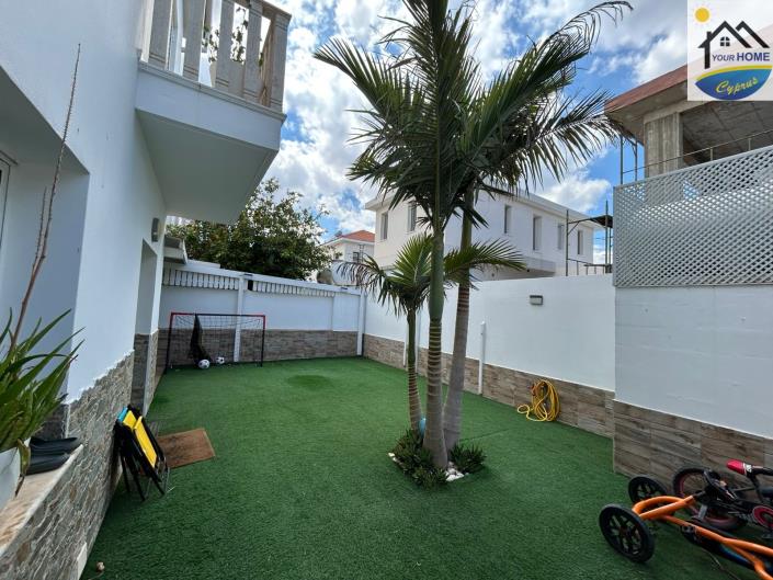 Image No.14-3 Bed Villa for sale