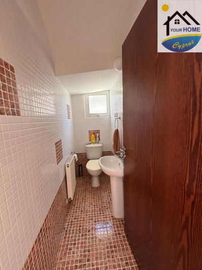 Image No.11-3 Bed Villa / Detached for sale