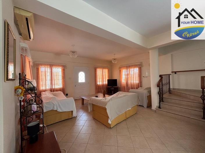 Image No.6-3 Bed Villa / Detached for sale