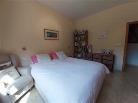 Image No.22-3 Bed Villa for sale
