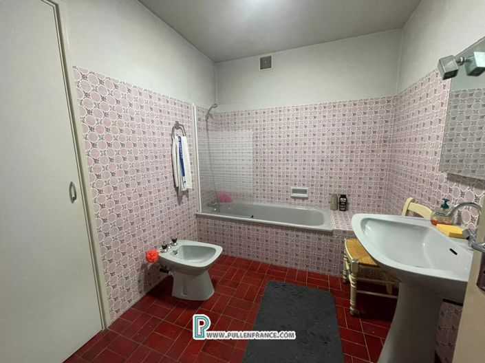 Image No.18-House for sale
