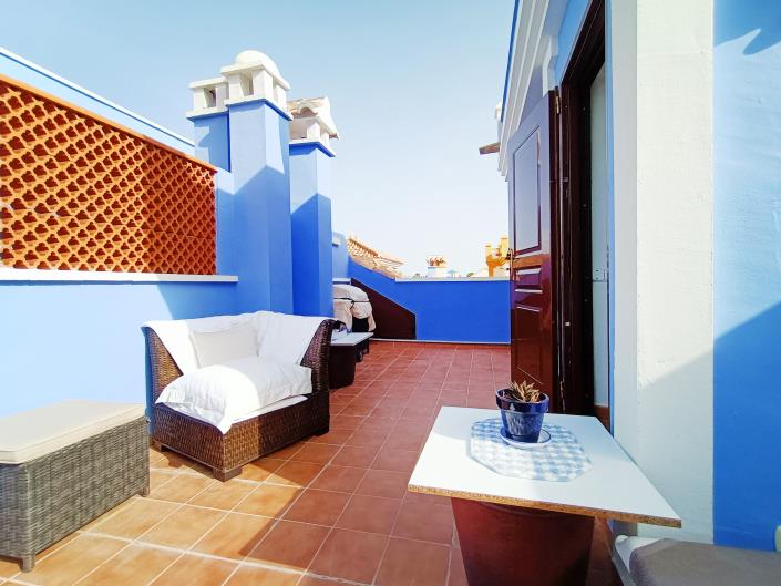 Image No.11-2 Bed Townhouse for sale