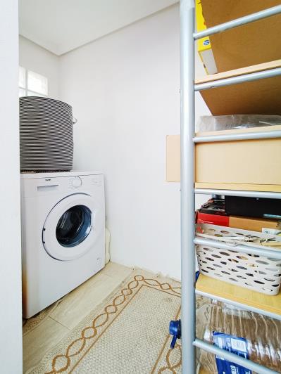 Image No.12-2 Bed Townhouse for sale