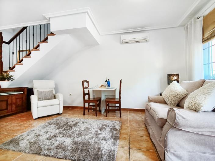 Image No.13-2 Bed Townhouse for sale