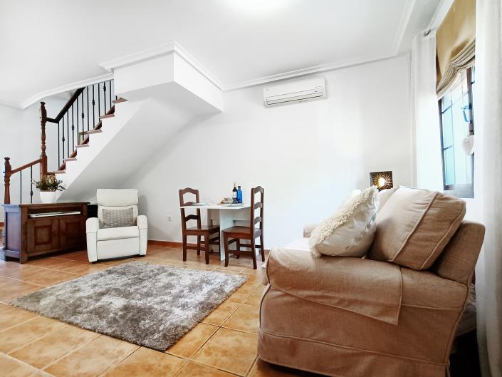 Image No.18-2 Bed Townhouse for sale