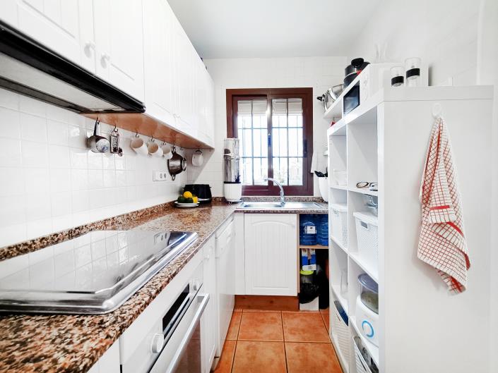 Image No.21-2 Bed Townhouse for sale