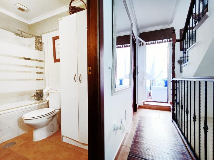 Image No.29-2 Bed Townhouse for sale