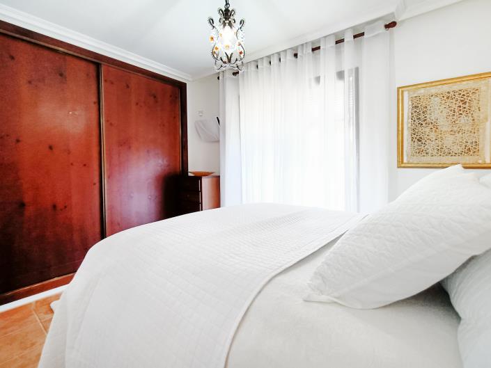 Image No.33-2 Bed Townhouse for sale