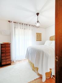 Bedroom1-10