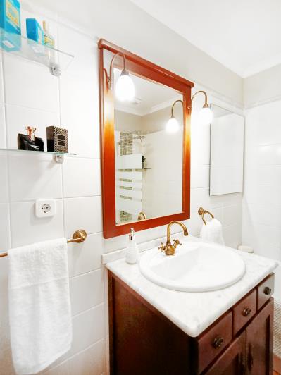 Image No.37-2 Bed Townhouse for sale