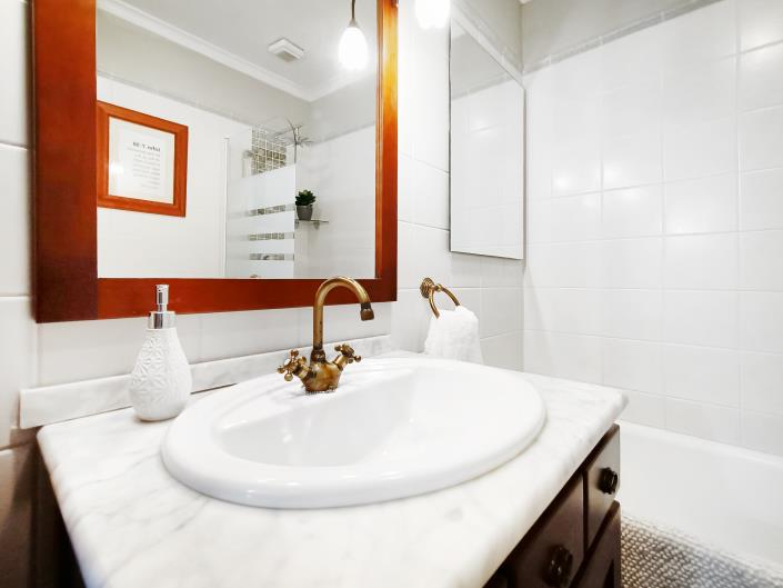 Image No.41-2 Bed Townhouse for sale