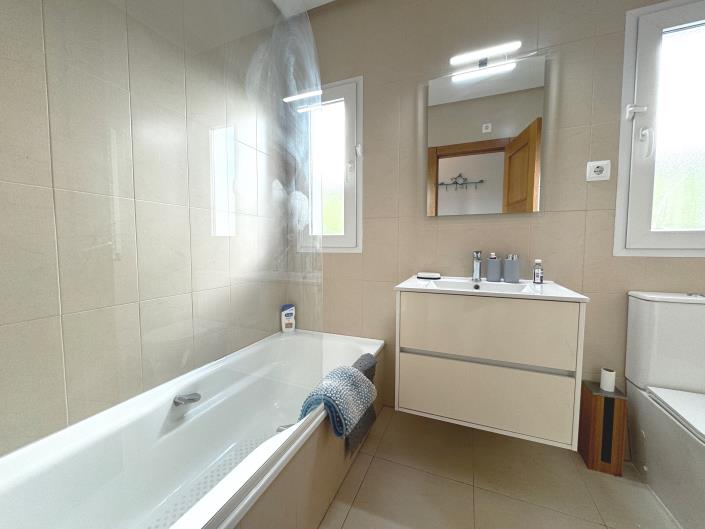 Image No.5-3 Bed Villa for sale