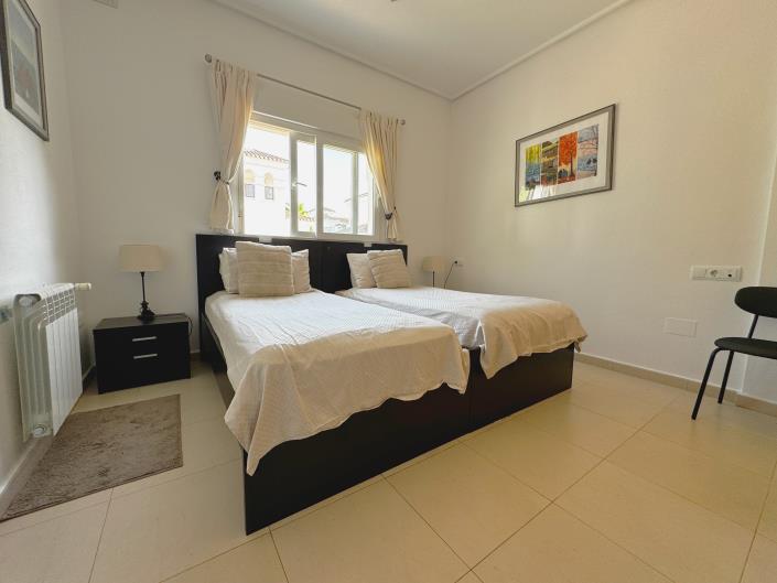 Image No.10-3 Bed Villa for sale