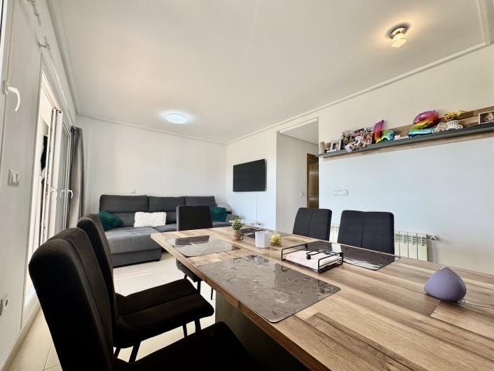 Image No.10-2 Bed Apartment for sale