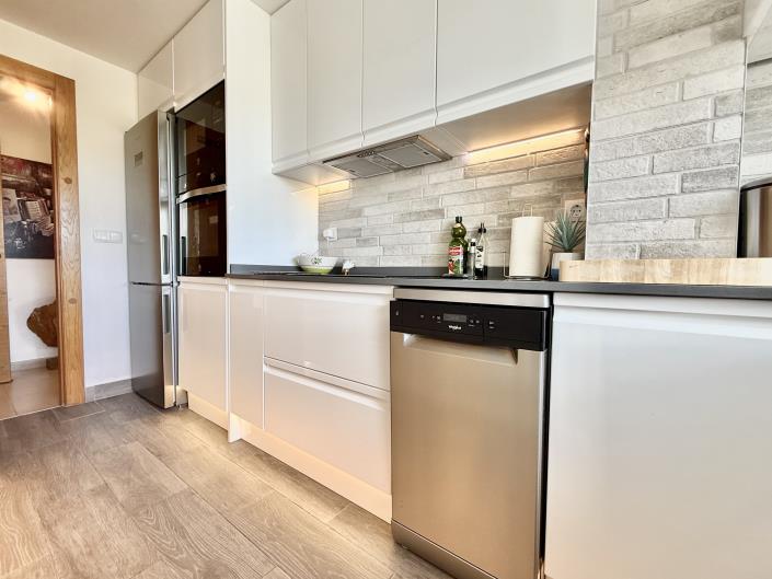 Image No.12-2 Bed Apartment for sale