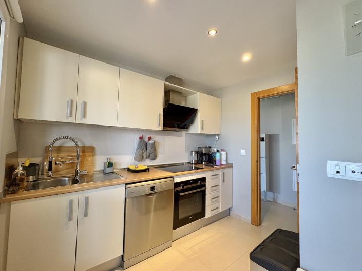 Image No.17-2 Bed Apartment for sale