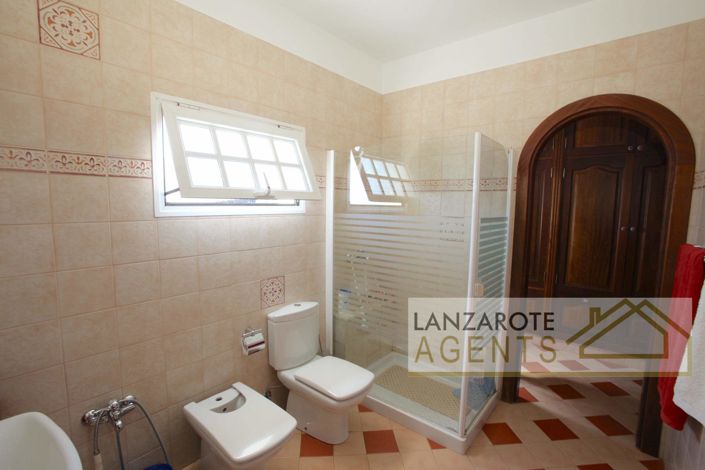 Image No.16-3 Bed Villa for sale