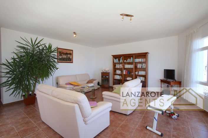 Image No.8-3 Bed Villa for sale