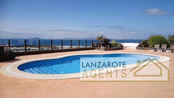 Image No.1-Villa de 5 chambres à vendre à Playa Blanca