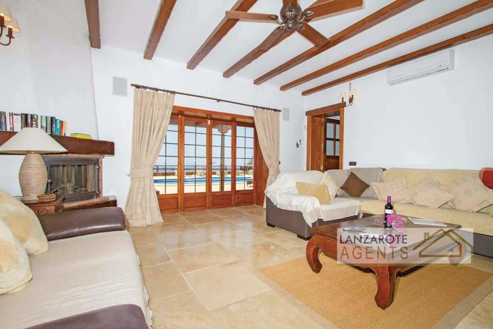 Image No.3-5 Bed Villa for sale
