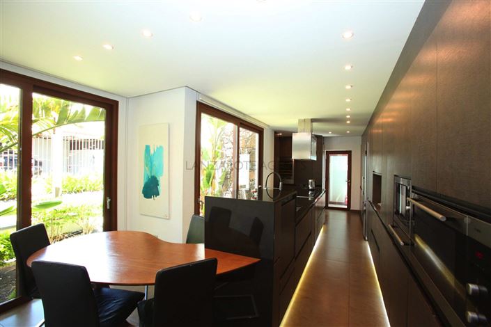 Image No.11-5 Bed Villa for sale