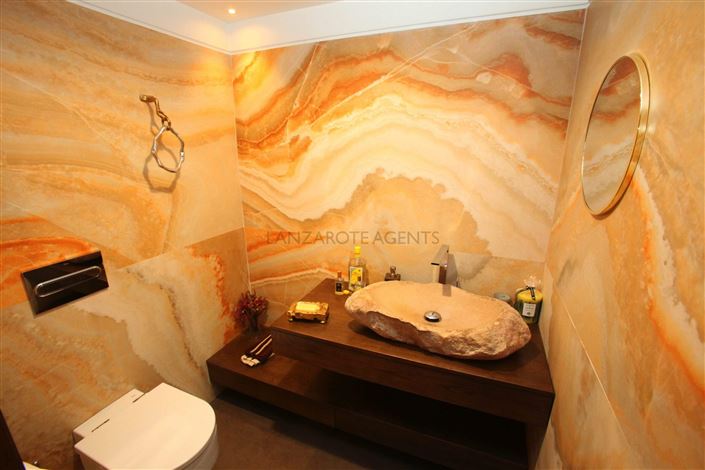 Image No.13-5 Bed Villa for sale