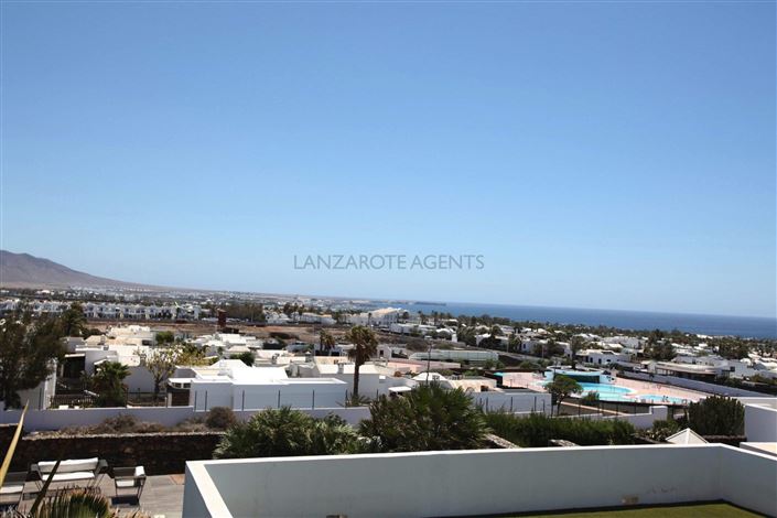 Image No.2-5 Bed Villa for sale