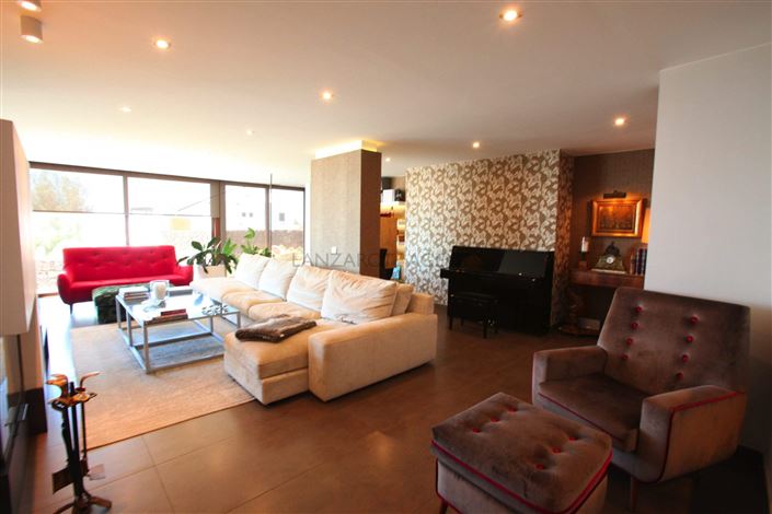 Image No.3-5 Bed Villa for sale