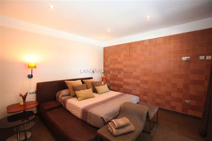 Image No.30-5 Bed Villa for sale