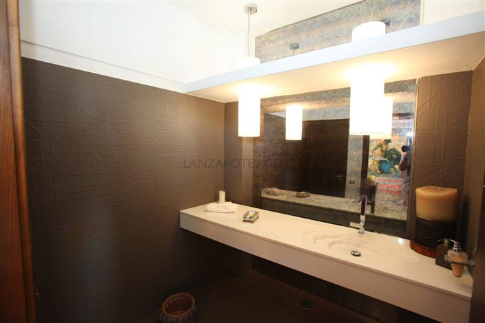 Image No.35-5 Bed Villa for sale