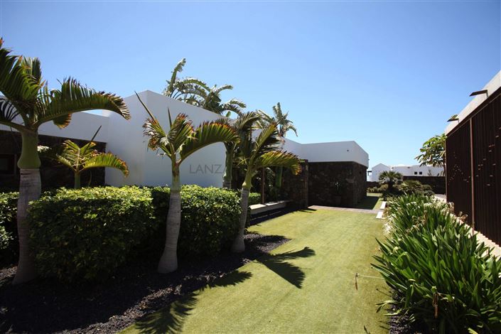 Image No.40-5 Bed Villa for sale