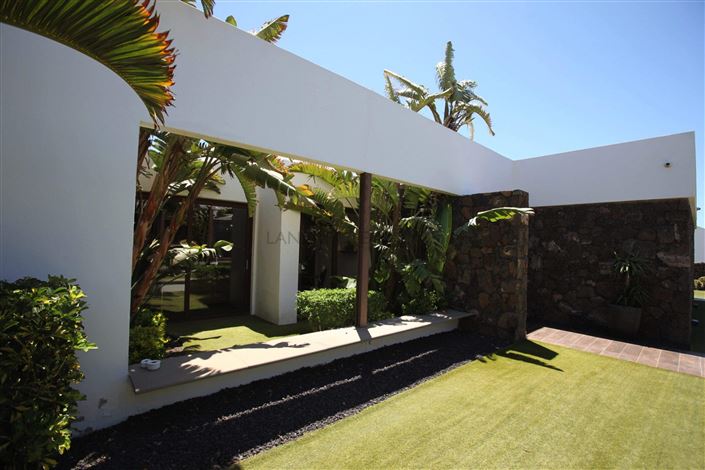 Image No.41-5 Bed Villa for sale