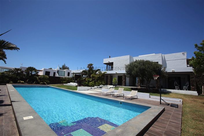 Image No.48-5 Bed Villa for sale