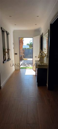 Image No.10-4 Bed Villa for sale