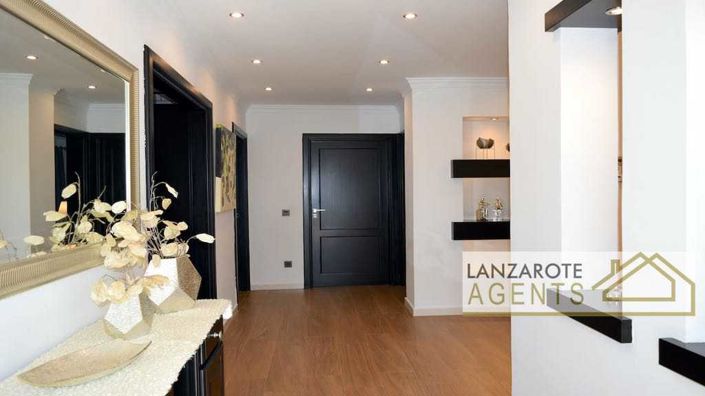 Image No.4-4 Bed Villa for sale