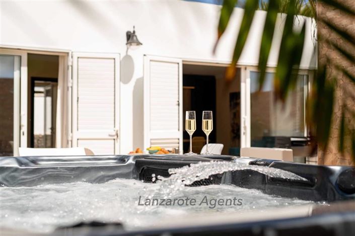 Image No.41-4 Bed Villa for sale