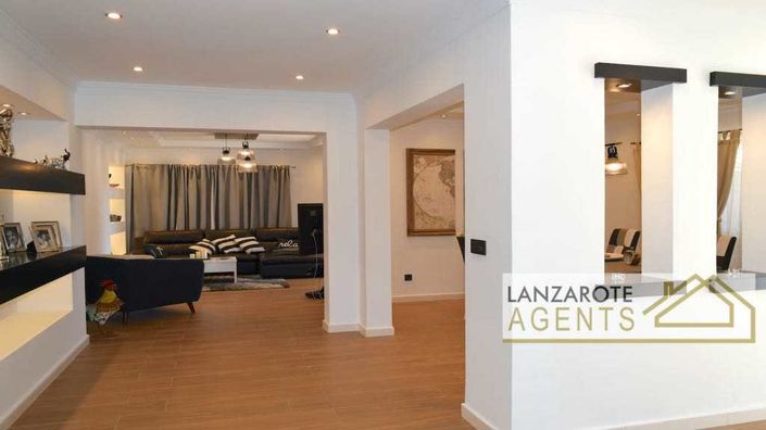 Image No.6-4 Bed Villa for sale