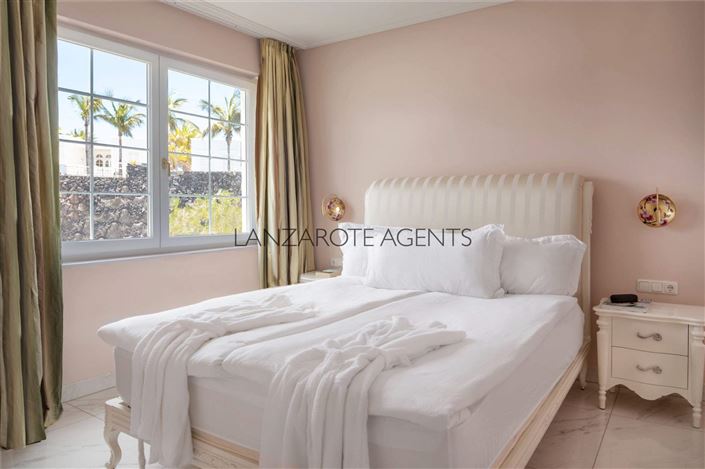 Image No.11-Villa de 4 chambres à vendre à Puerto Calero