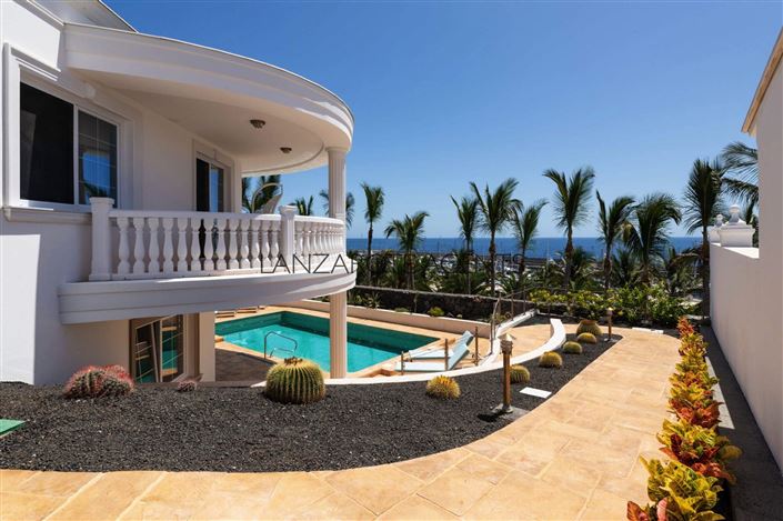 Image No.2-Villa de 4 chambres à vendre à Puerto Calero