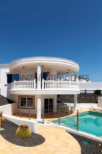 Image No.28-Villa de 4 chambres à vendre à Puerto Calero