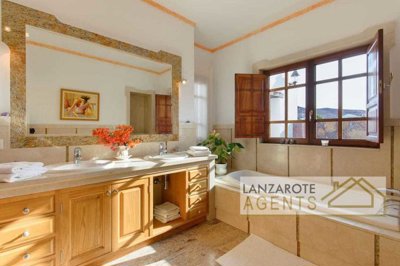 63d5a179-8730-f304-41f1-5cdadd818b60