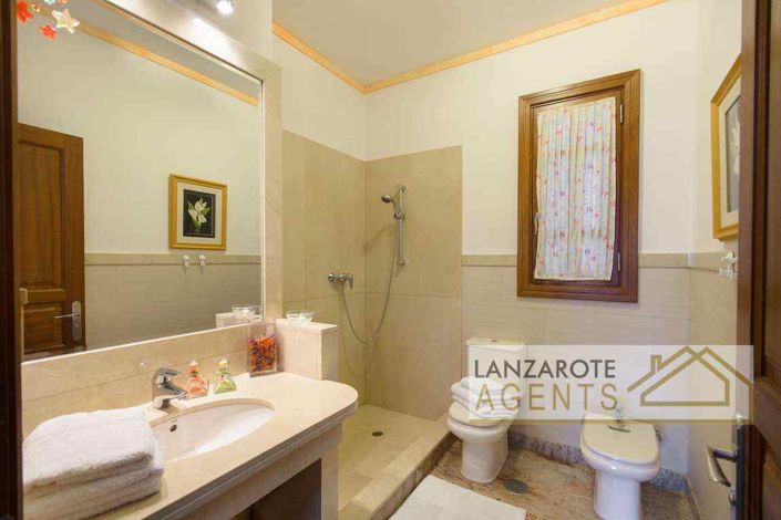 Image No.12-Villa de 4 chambres à vendre à Haria