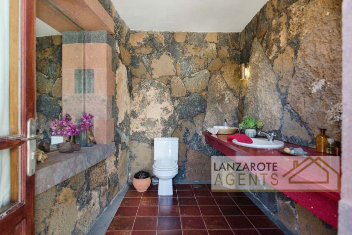 Image No.21-Villa de 4 chambres à vendre à Haria