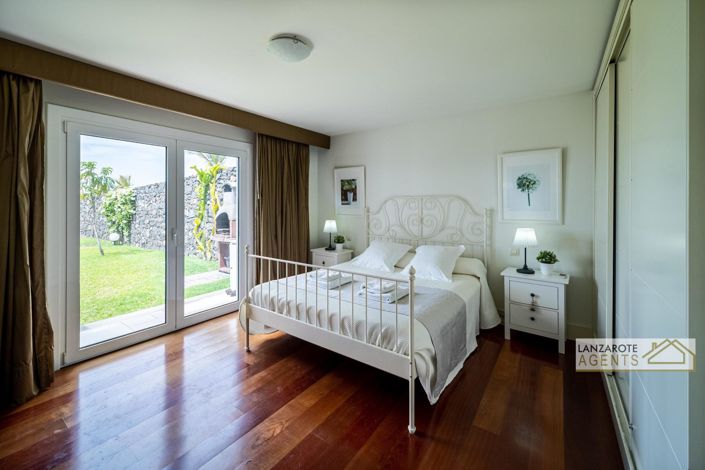 Image No.11-4 Bed Villa for sale