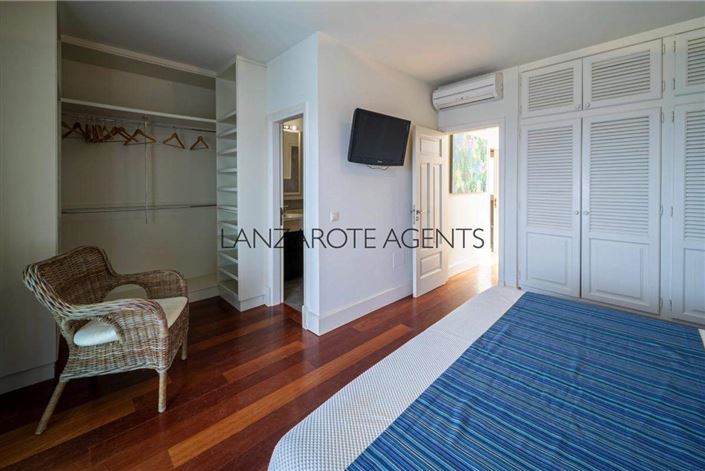 Image No.13-Villa de 4 chambres à vendre à Puerto Calero