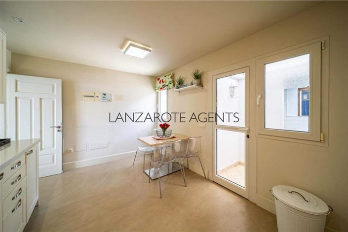 Image No.9-Villa de 4 chambres à vendre à Puerto Calero