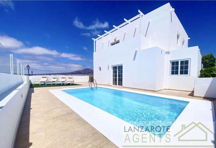 Image No.1-Villa de 2 chambres à vendre à Playa Blanca